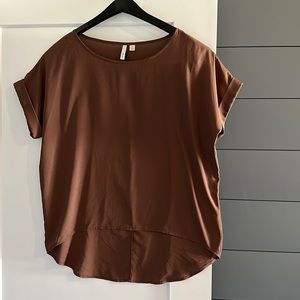 Women’s Brown Tunic with Cuffed Short Sleeves